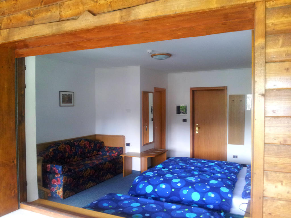 Hotel Rosalpina Rocca Pietore Zimmer foto